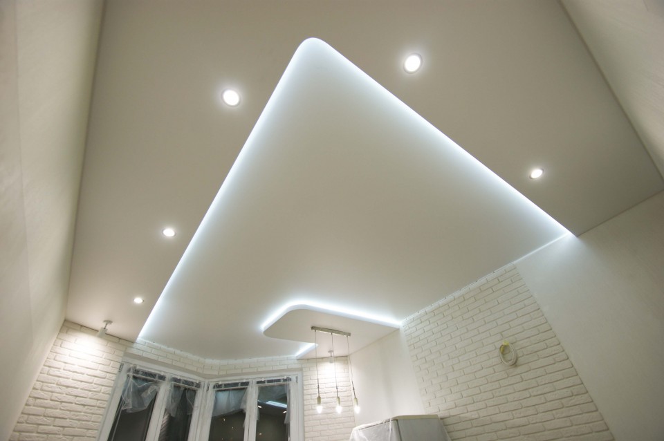 Заказать парящие натяжные потолки в г. Элиста